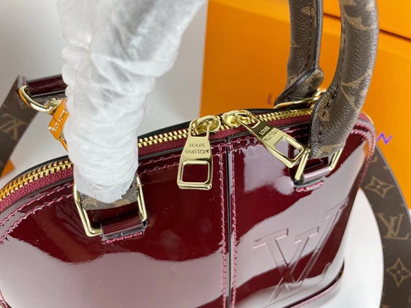 ルイヴィトンバッグ細部ディテール